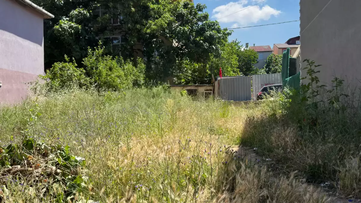 4 Konutluk Apartman : Saha Ziyareti - Main View