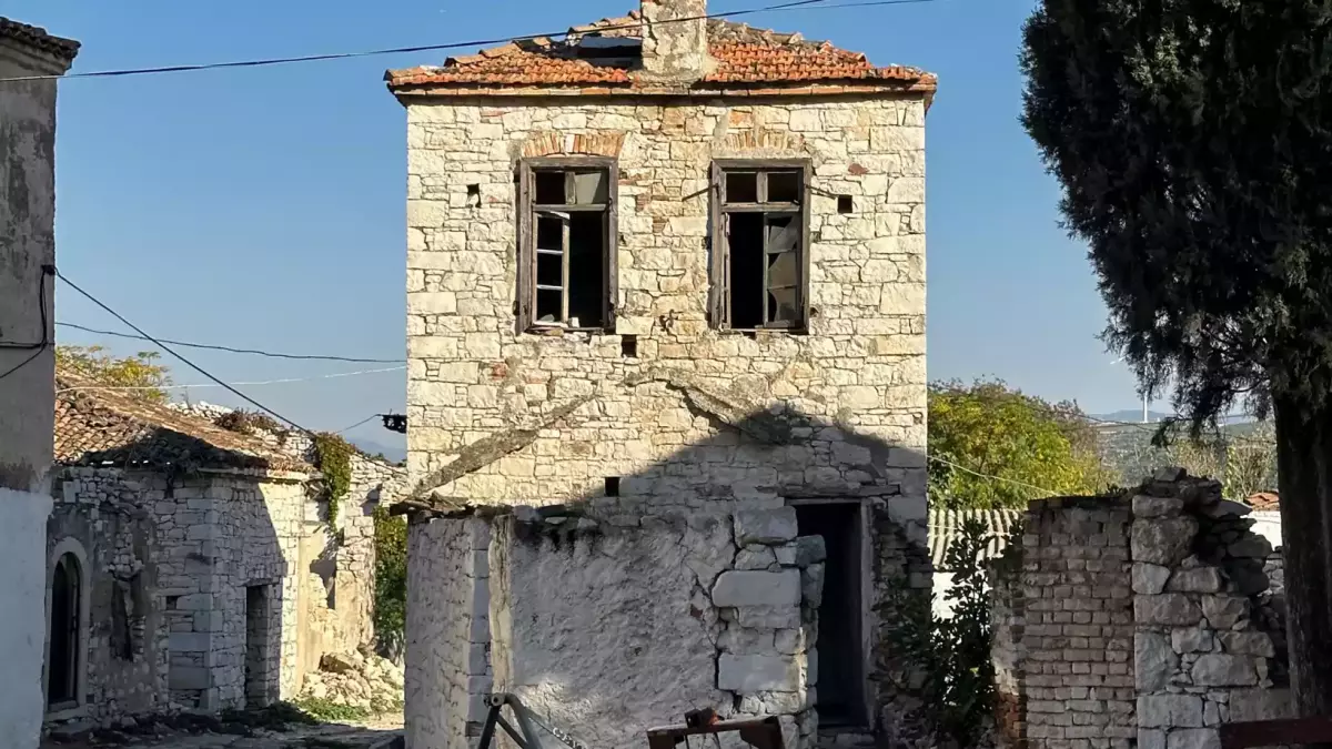 Didim - Akk&ouml;y - Apollon : Saha Ziyareti - Main View