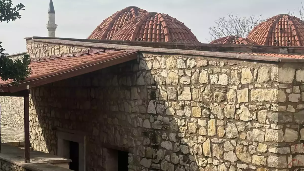 Urla Hersekzade Hamamı : Saha Ziyareti - Main View